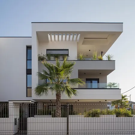 Apartment Jes Palace - Immobiliare *