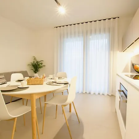 Apartment Jes Palace - Immobiliare